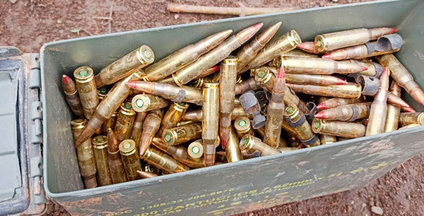 Трофейные патроны 7.62х51 и фрагменты лент