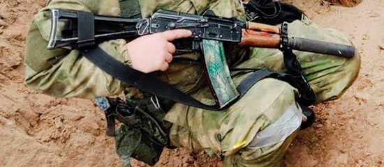 «Ксюха» с «банкой» и нестандартным ремнём