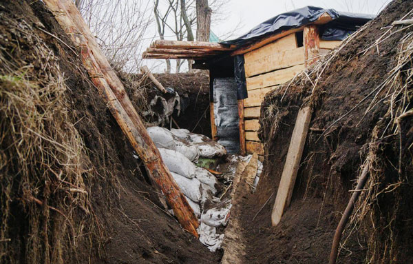 Траншеи, укрытия. Жёлтая зона на переднем крае